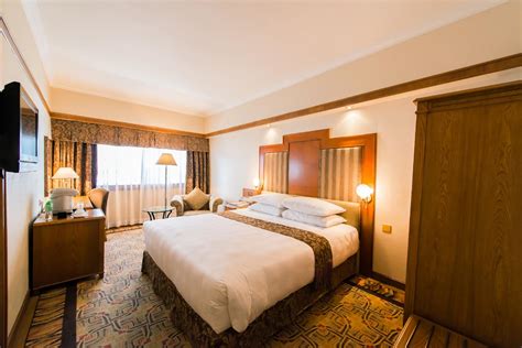 Sintra, Macau: Hotel Reviews, Rooms & Prices .